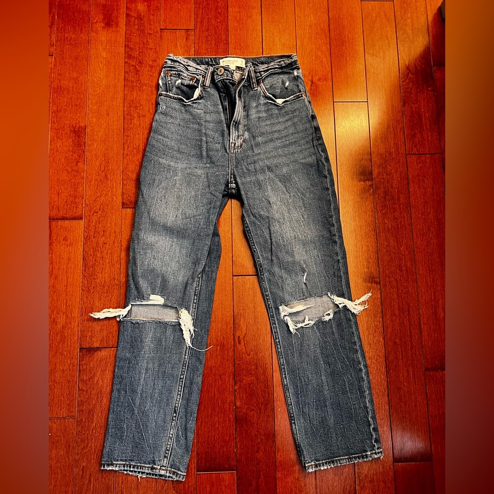 Sz 25 Abercrombie & Fitch The Ankle Straight Ultra High Rise Women’s Jeans